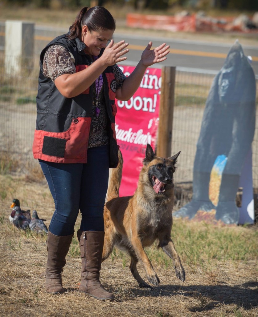 Lisa-Lucero-with-Haiku-du-Loups-du-Soleil-837x1030